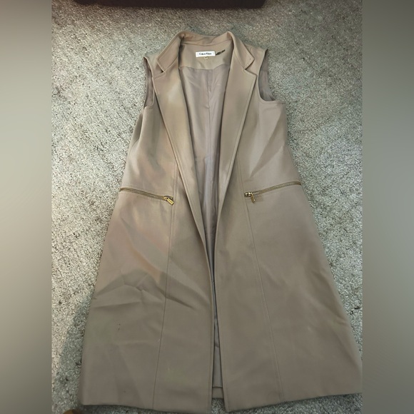 Calvin Klein long vest - Picture 1 of 2
